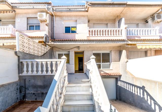 Vivienda en Pilar De La Horadada (Alicante)