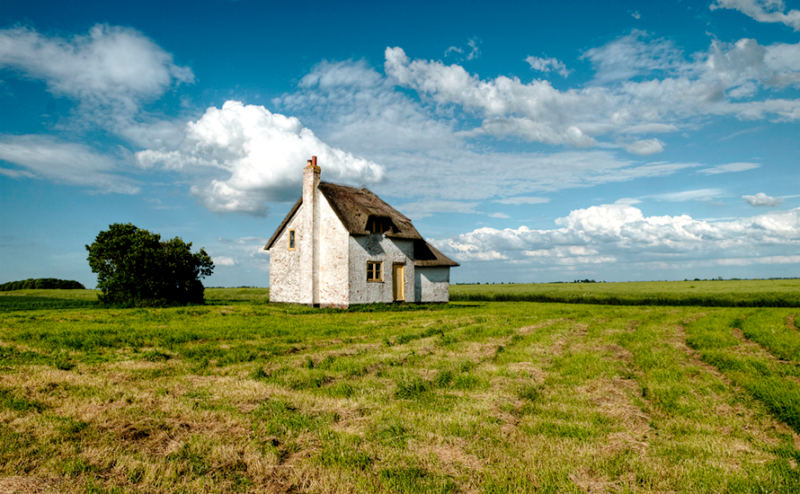 Legalizar una casa en terreno rústico: pasos a seguir con las viviendas irregulares